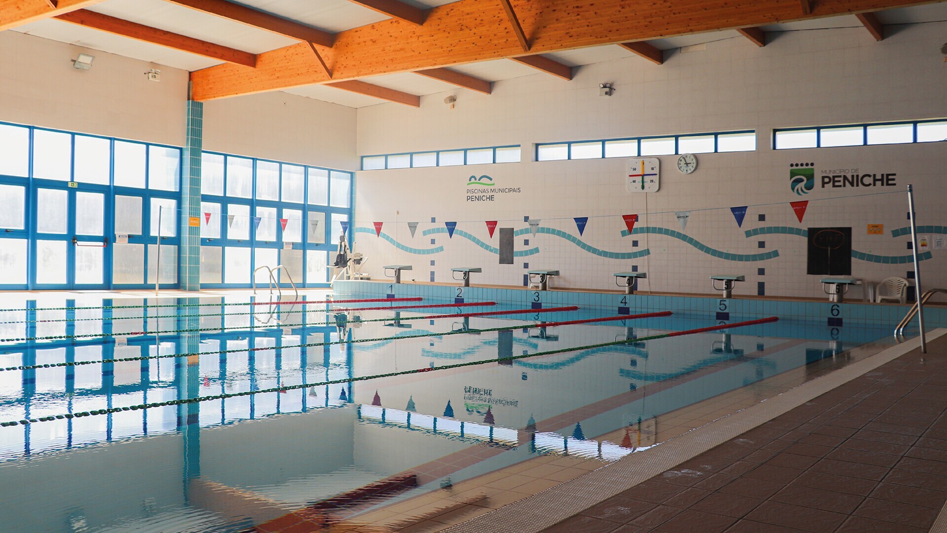 12 - Piscinas Municipais