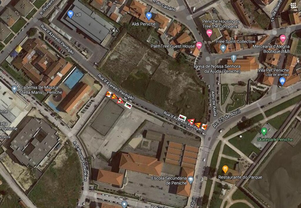 Rua Dr Azeredo Perdig&atilde;o - Peniche