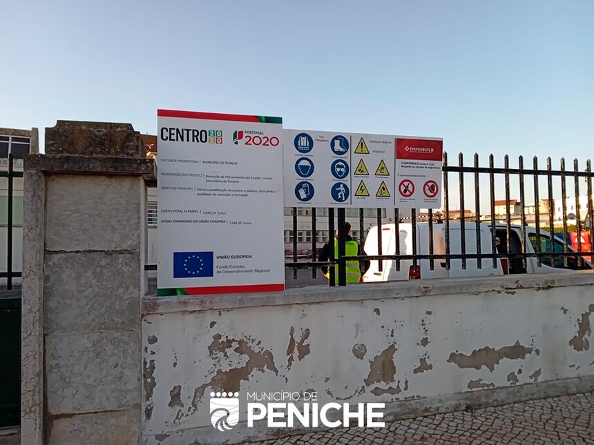 Remo&ccedil;&atilde;o de Fibrocimento das Escolas - Escola Secund&aacute;ria de Peniche