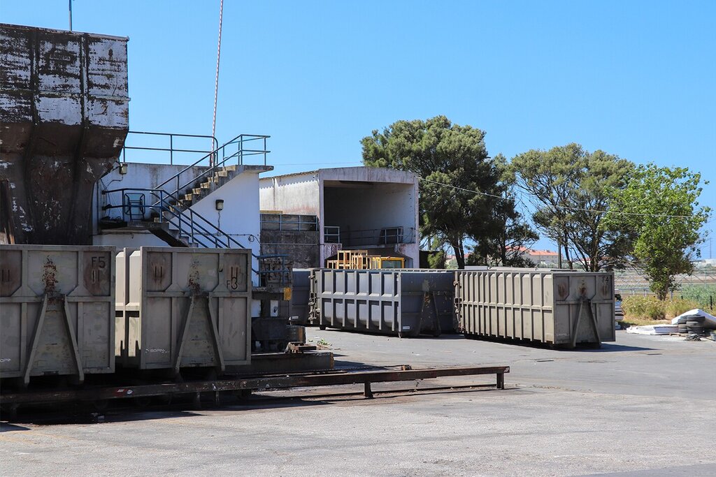 CRRU/Esta&ccedil;&atilde;o de Transfer&ecirc;ncia de Res&iacute;duos S&oacute;lidos (ETRS) de Atouguia da Baleia